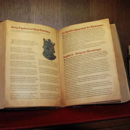 Mittelalterhotel-gaestehaus Rauchfang Hotell Meersburg