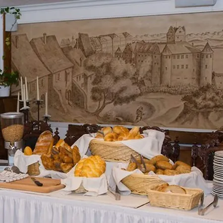 Hotell Mittelalterhotel-gaestehaus Rauchfang