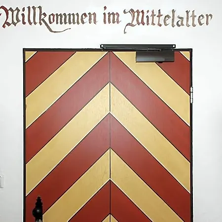 Mittelalterhotel-gaestehaus Rauchfang Szálloda 3*