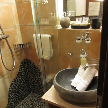 Mittelalterhotel-gaestehaus Rauchfang 3*