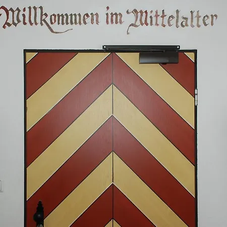Mittelalterhotel-gaestehaus Rauchfang Hotel